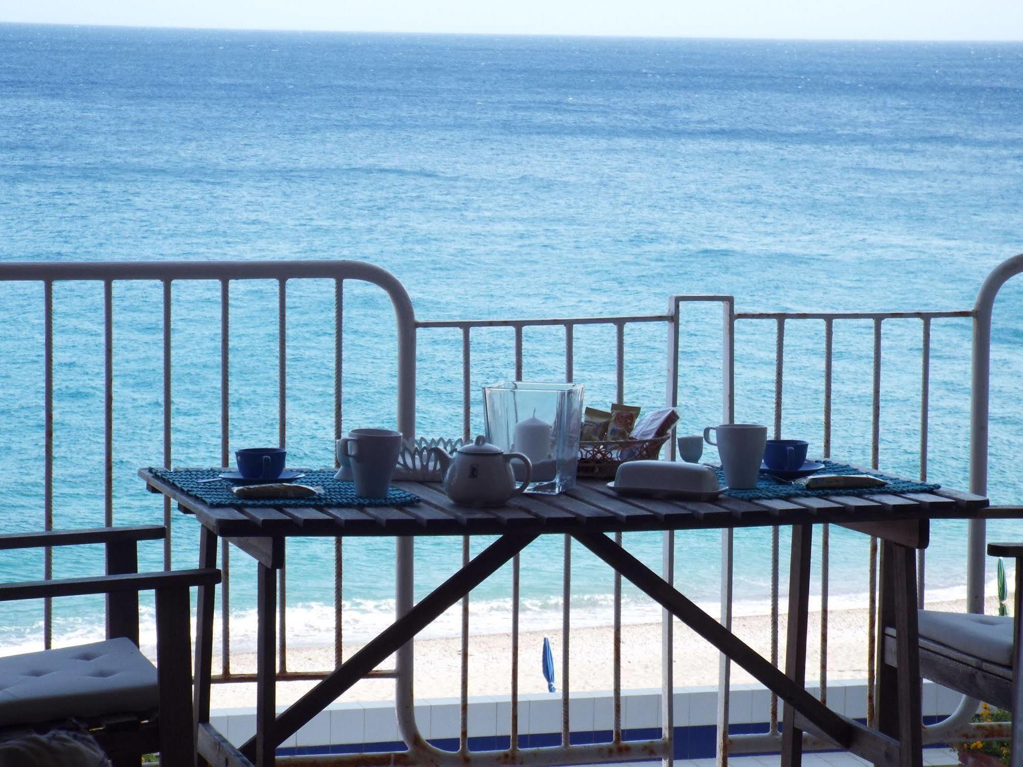 Taormina Holidays Residence Forza dʼAgro Eksteriør billede